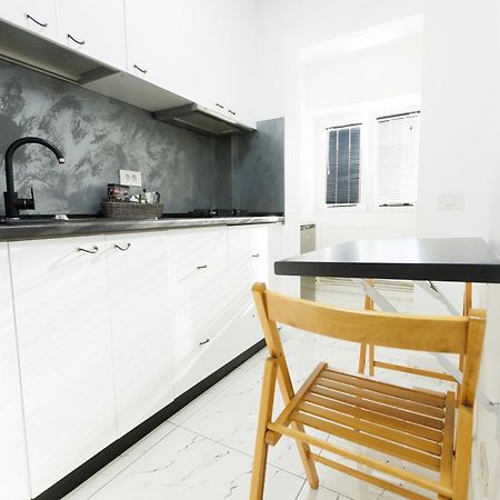 Archi's Apartament Galaţi Esterno foto